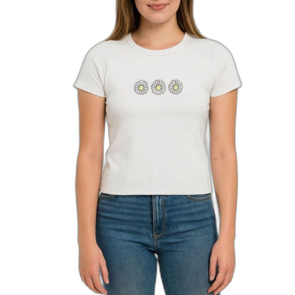 Faded Rose Women’s Smiley Daisy Ribbed Crop Tee | Size XL